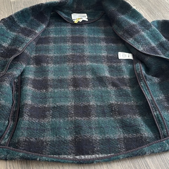 Wilfred Free | Aritzia wool blend off duty jacket green and black plaid - Picture 9 of 14